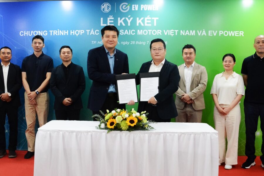 SAIC Motor Việt Nam và EV Power ký kết hợp tác hạ tầng sạc xe điện